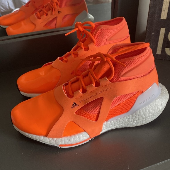 Adidas Ultra Boost 21
Stella McCartney - Picture 4 of 6